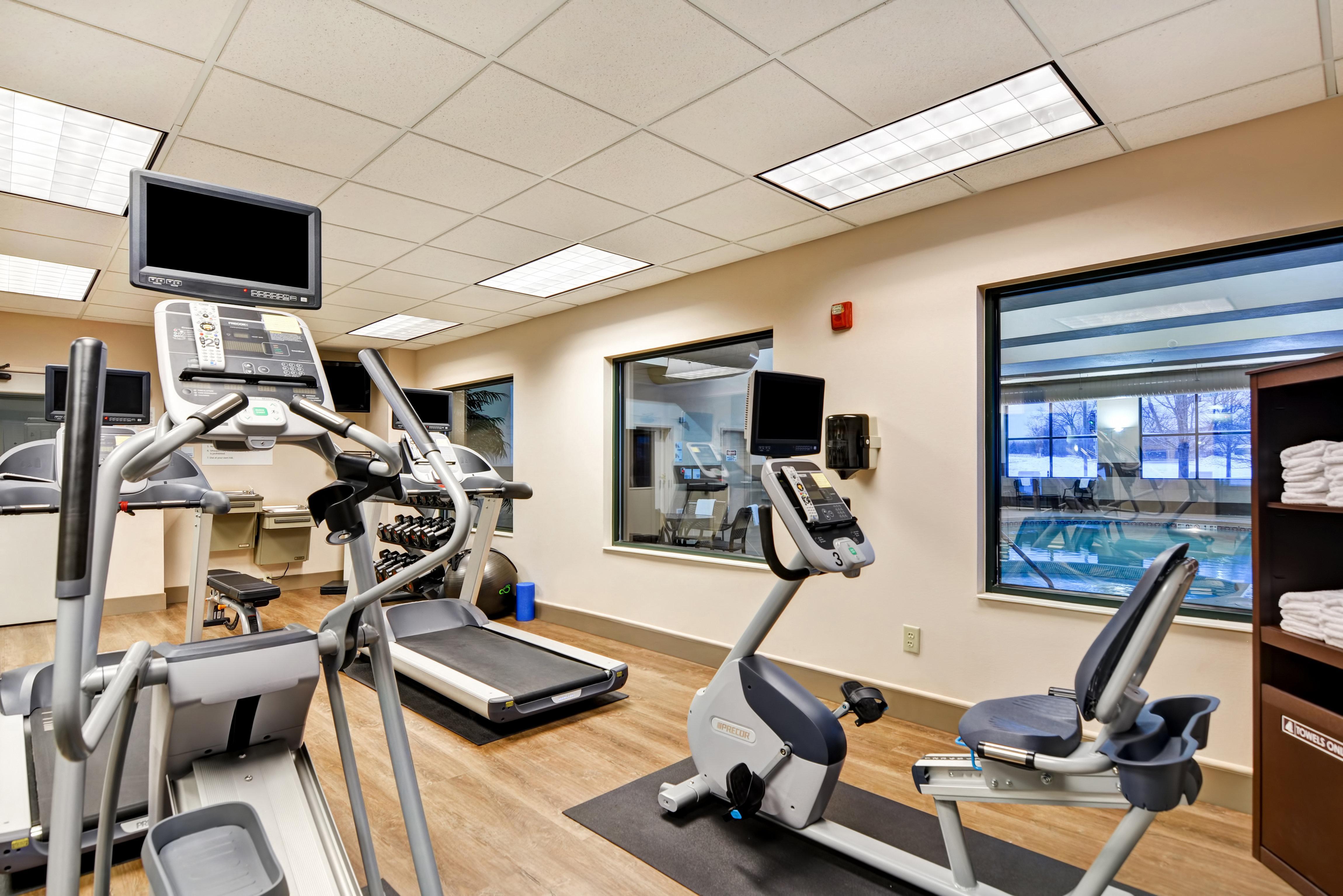 Express & Milwaukee-new Berlin By Ihg Hotel New Berlin