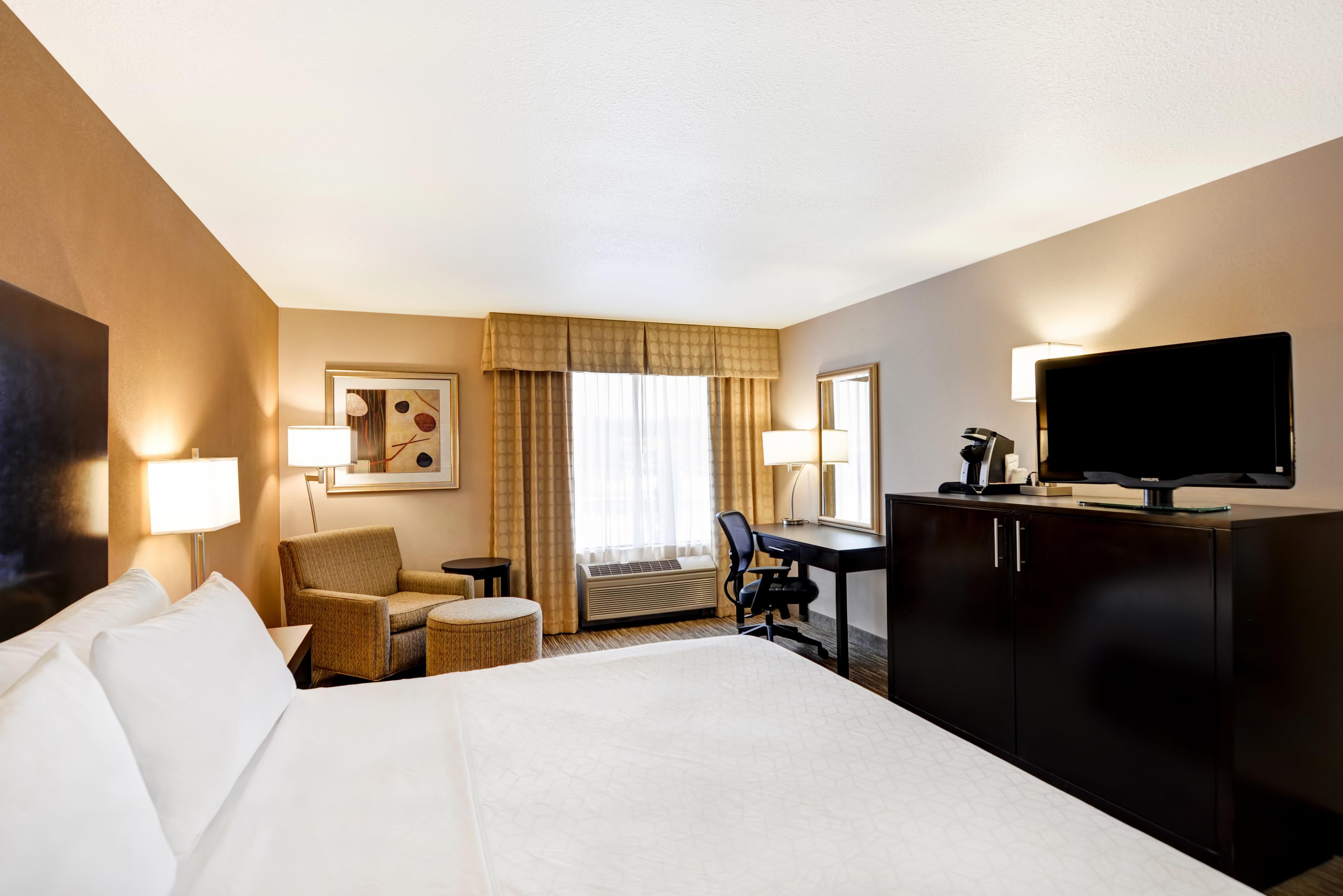Hotel Express & Milwaukee-new Berlin By Ihg 2*