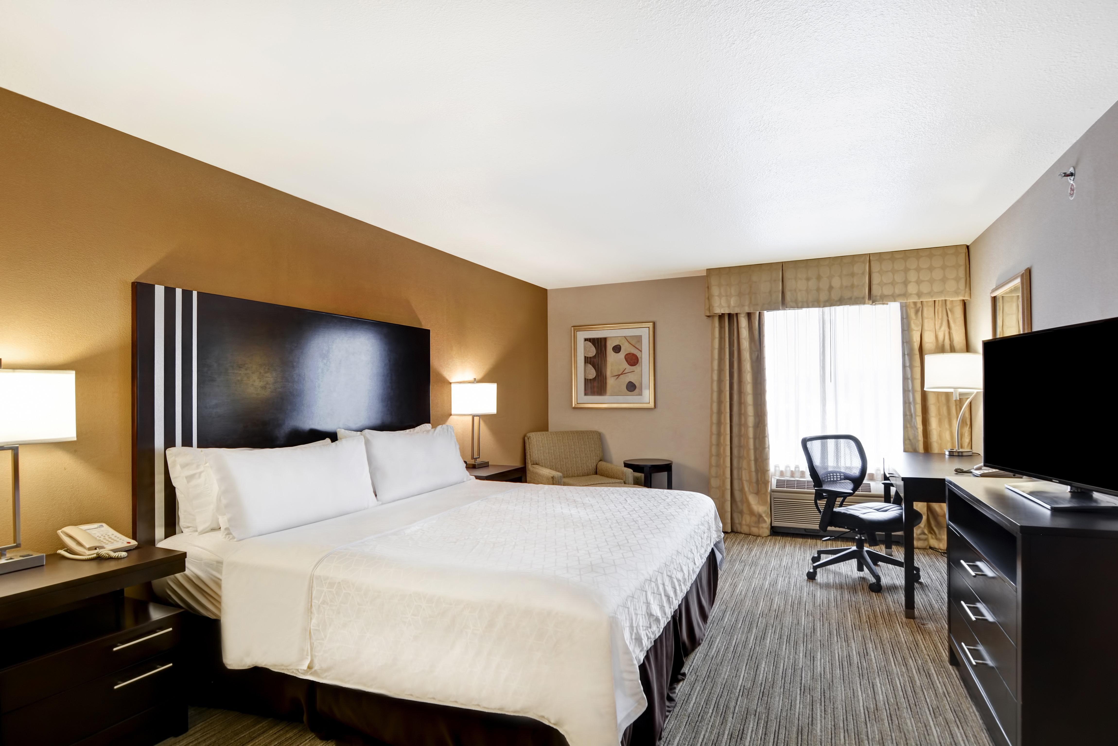 Express & Milwaukee-new Berlin By Ihg