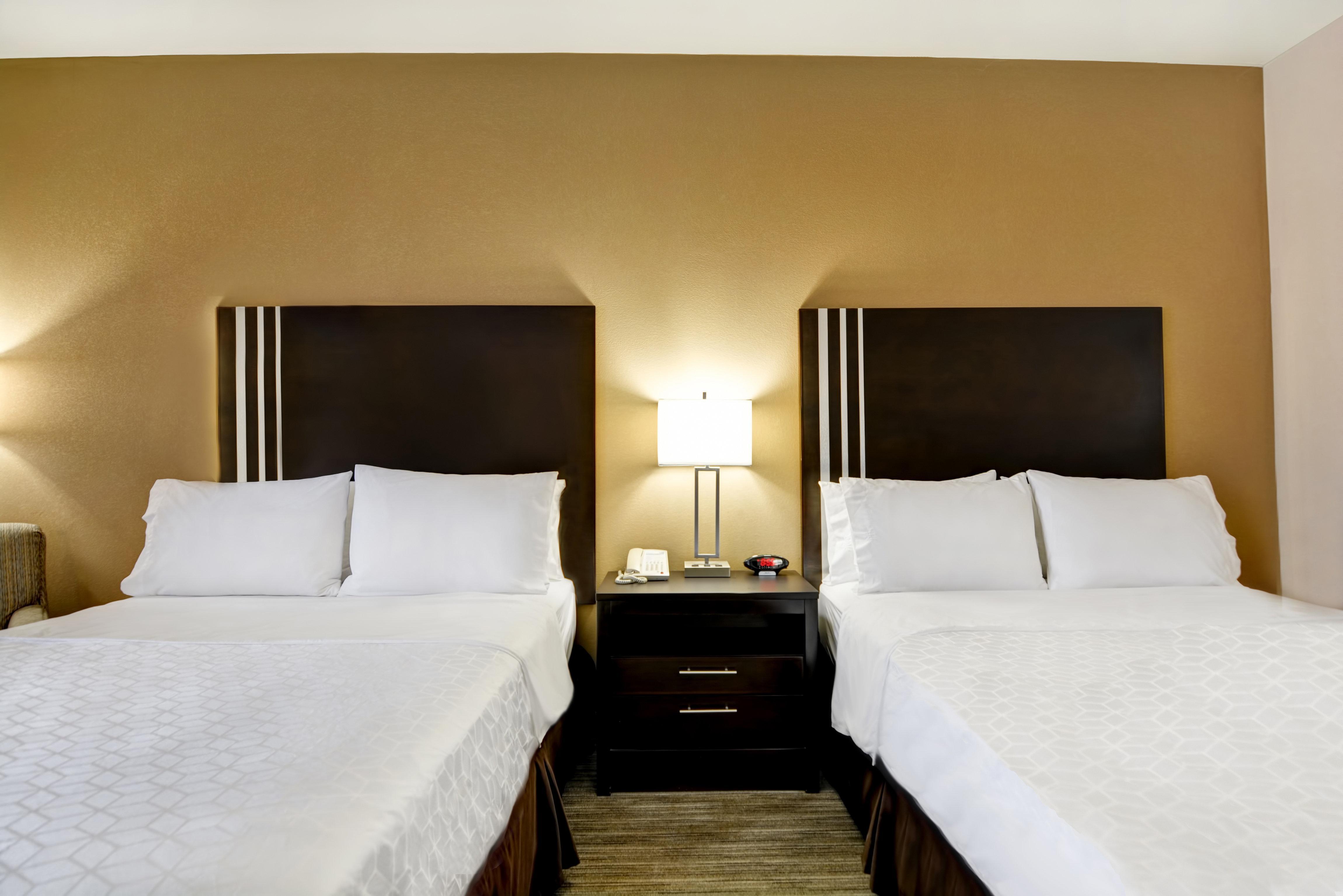 Express & Milwaukee-new Berlin By Ihg 2*
