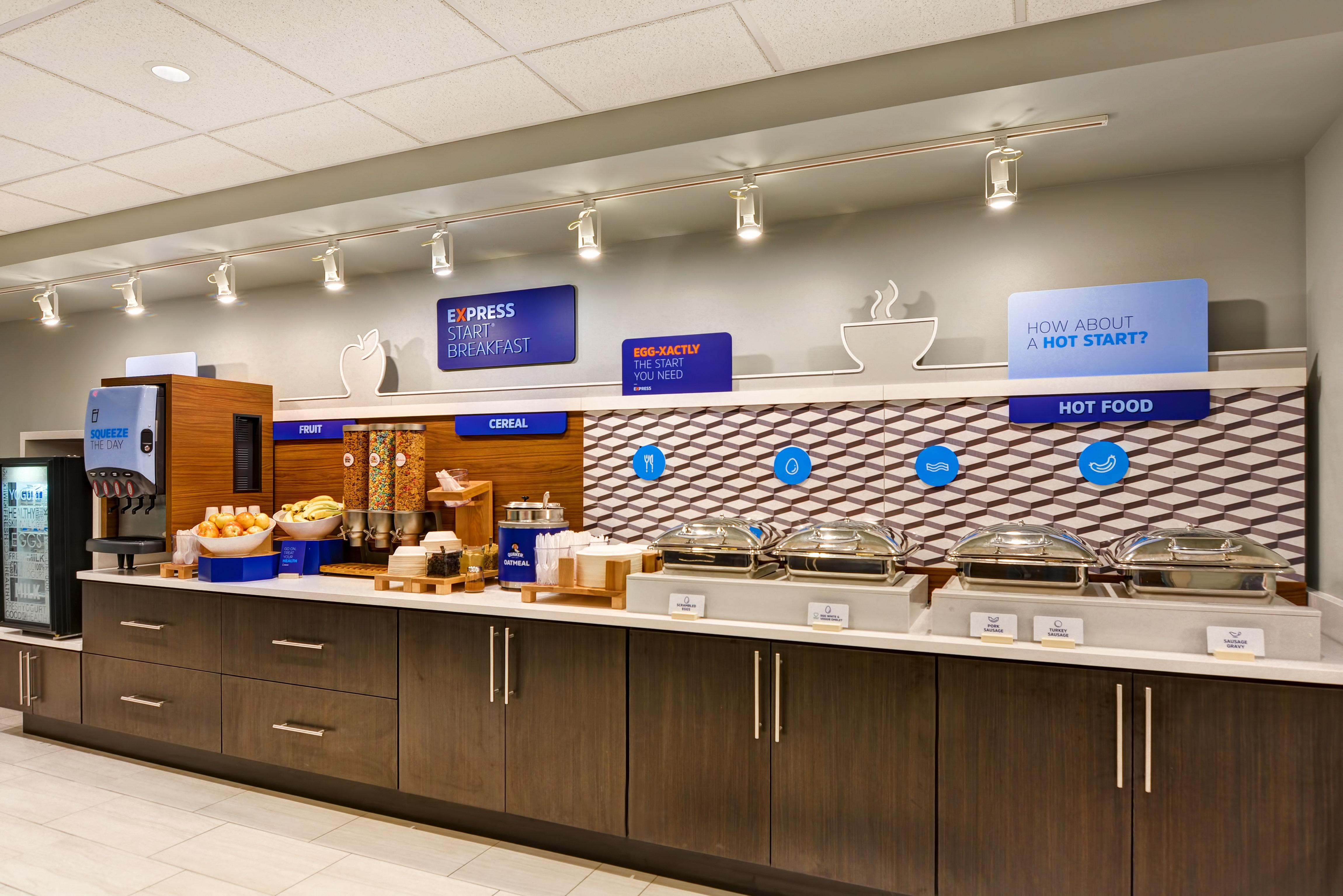 Hotel Express & Milwaukee-new Berlin By Ihg New Berlin