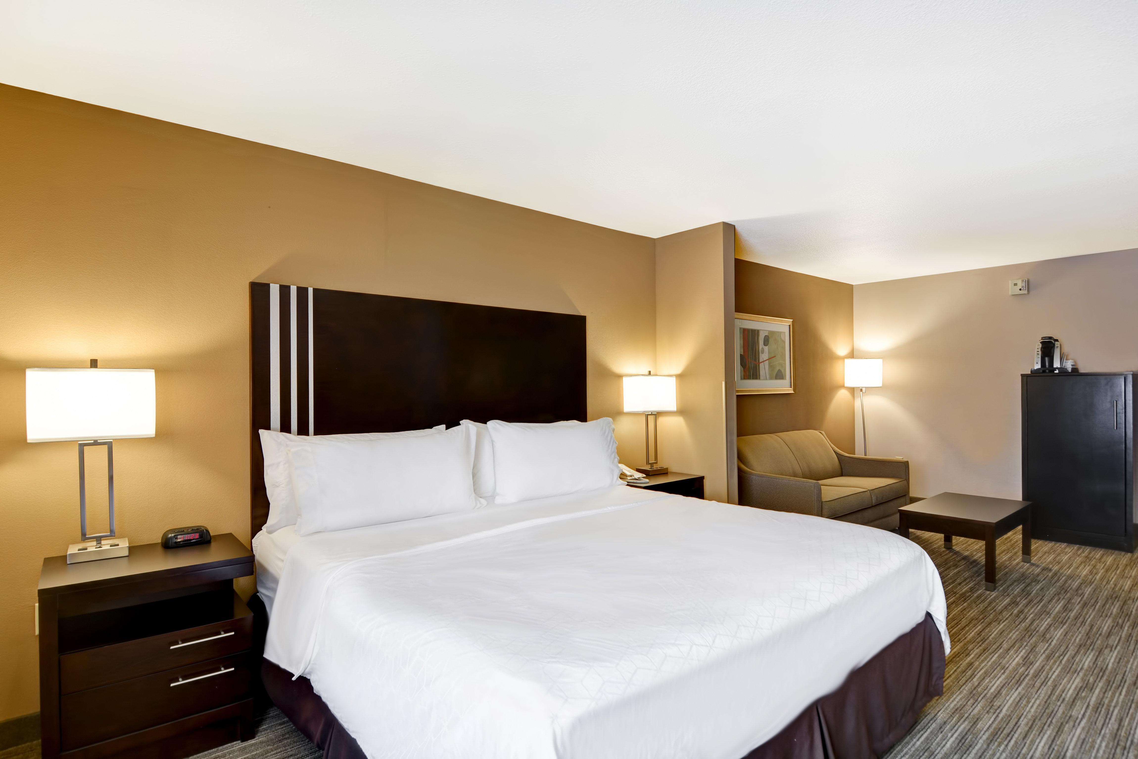 Express & Milwaukee-new Berlin By Ihg 2*