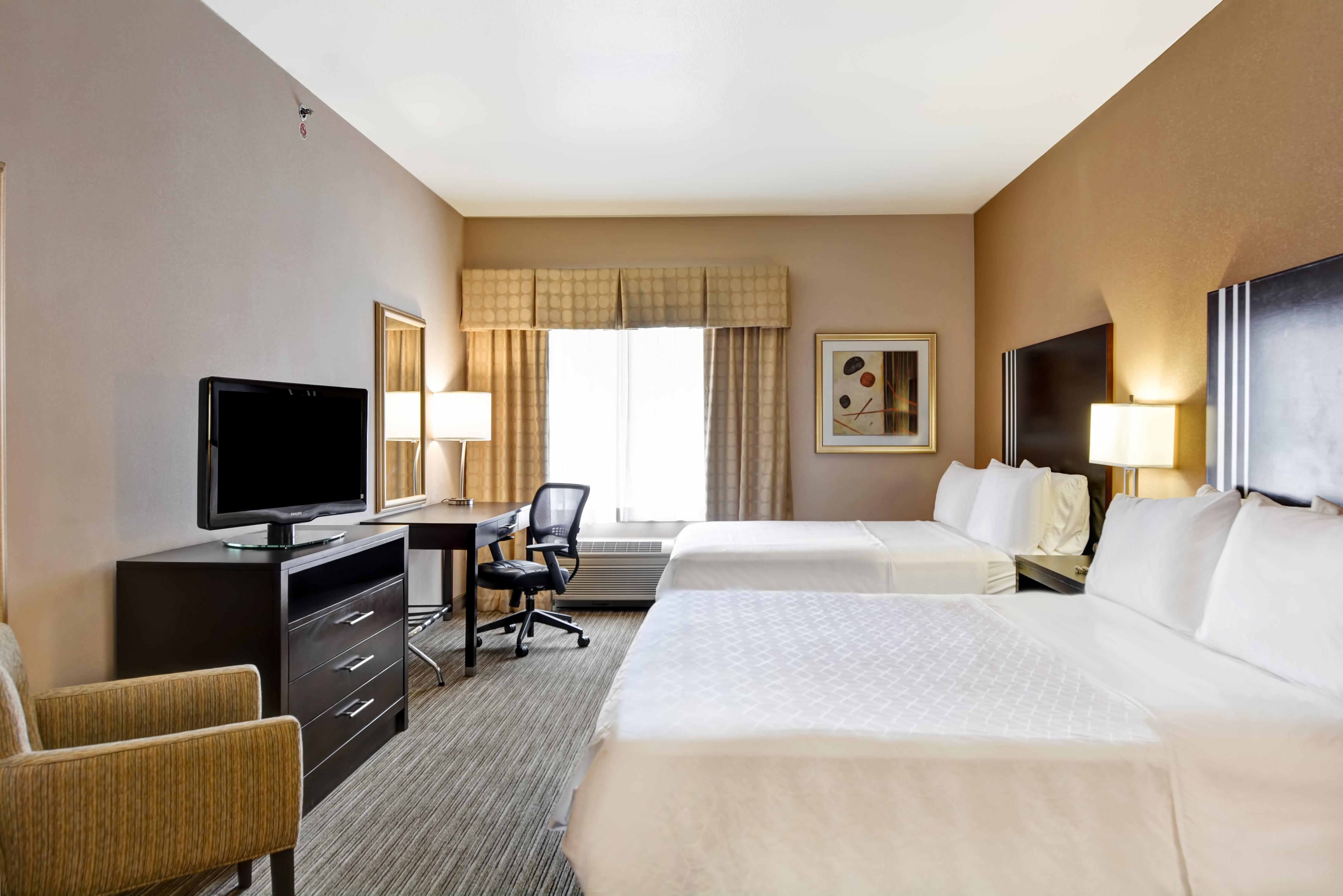 Express & Milwaukee-new Berlin By Ihg