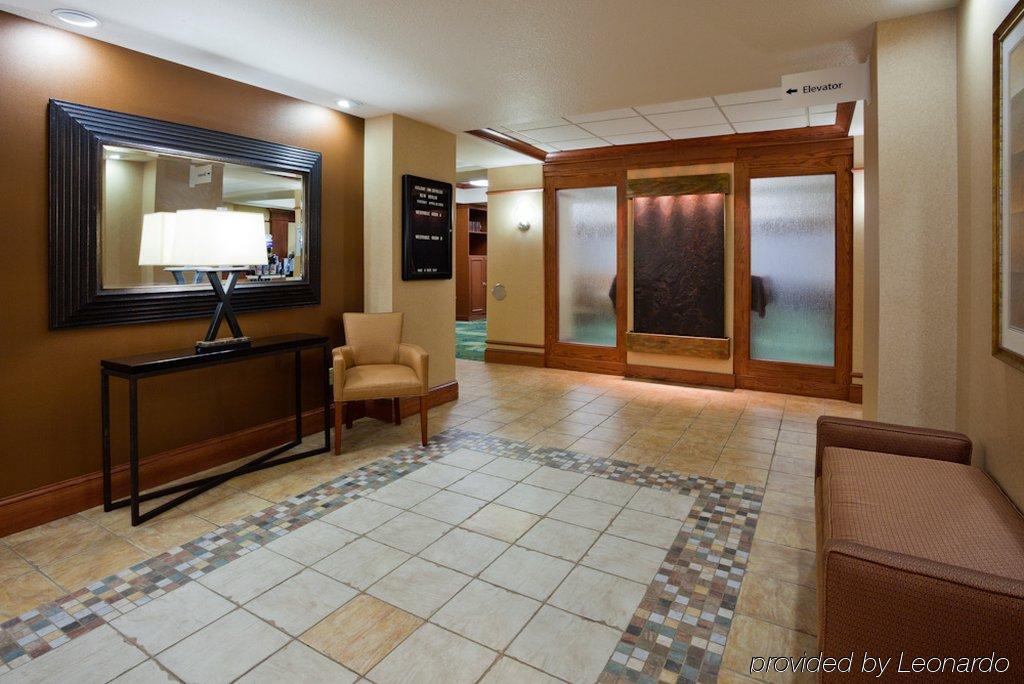 Hotel Express & Milwaukee-new Berlin By Ihg