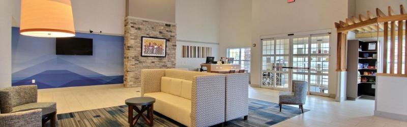 Hotel Express & Milwaukee-new Berlin By Ihg
