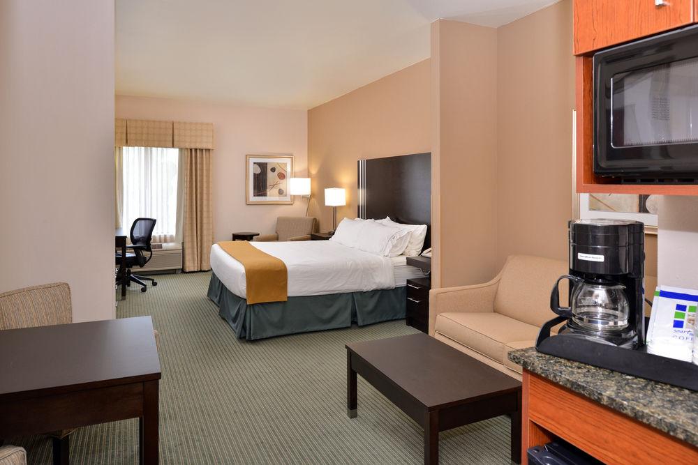 Express & Milwaukee-new Berlin By Ihg 2* New Berlin