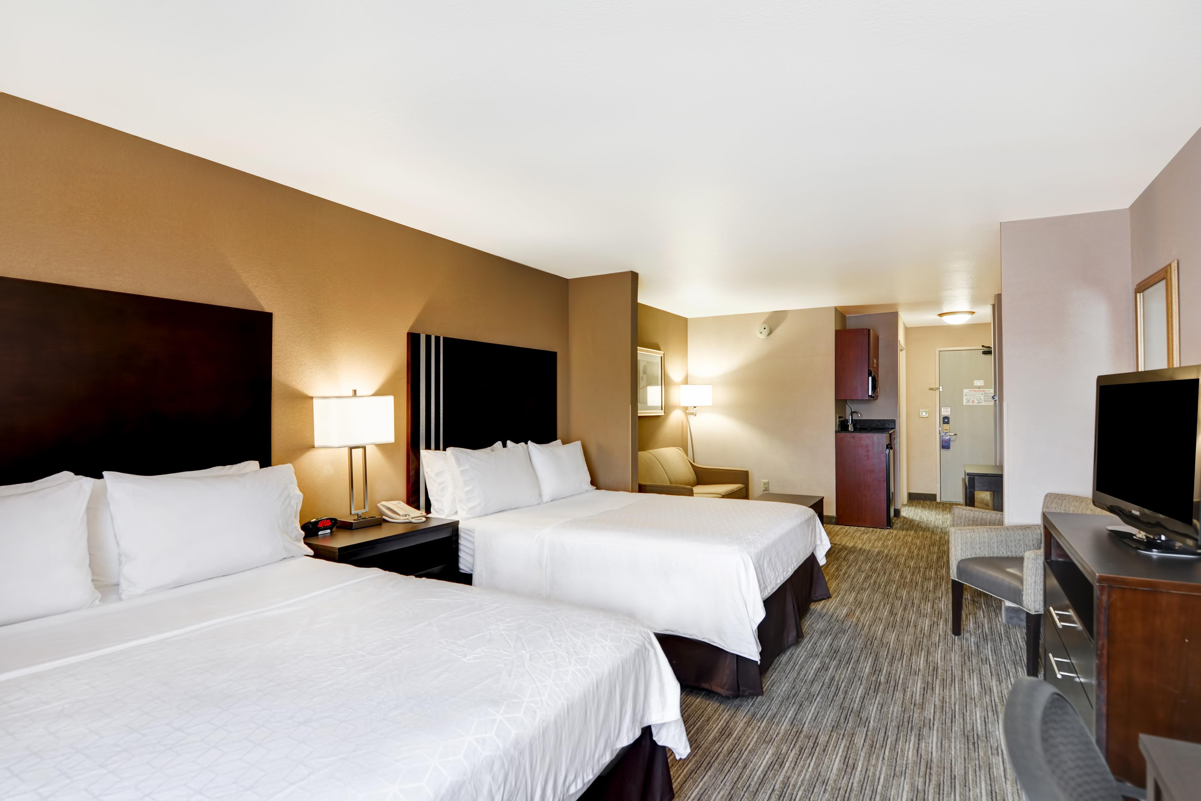 Express & Milwaukee-new Berlin By Ihg Hotel New Berlin