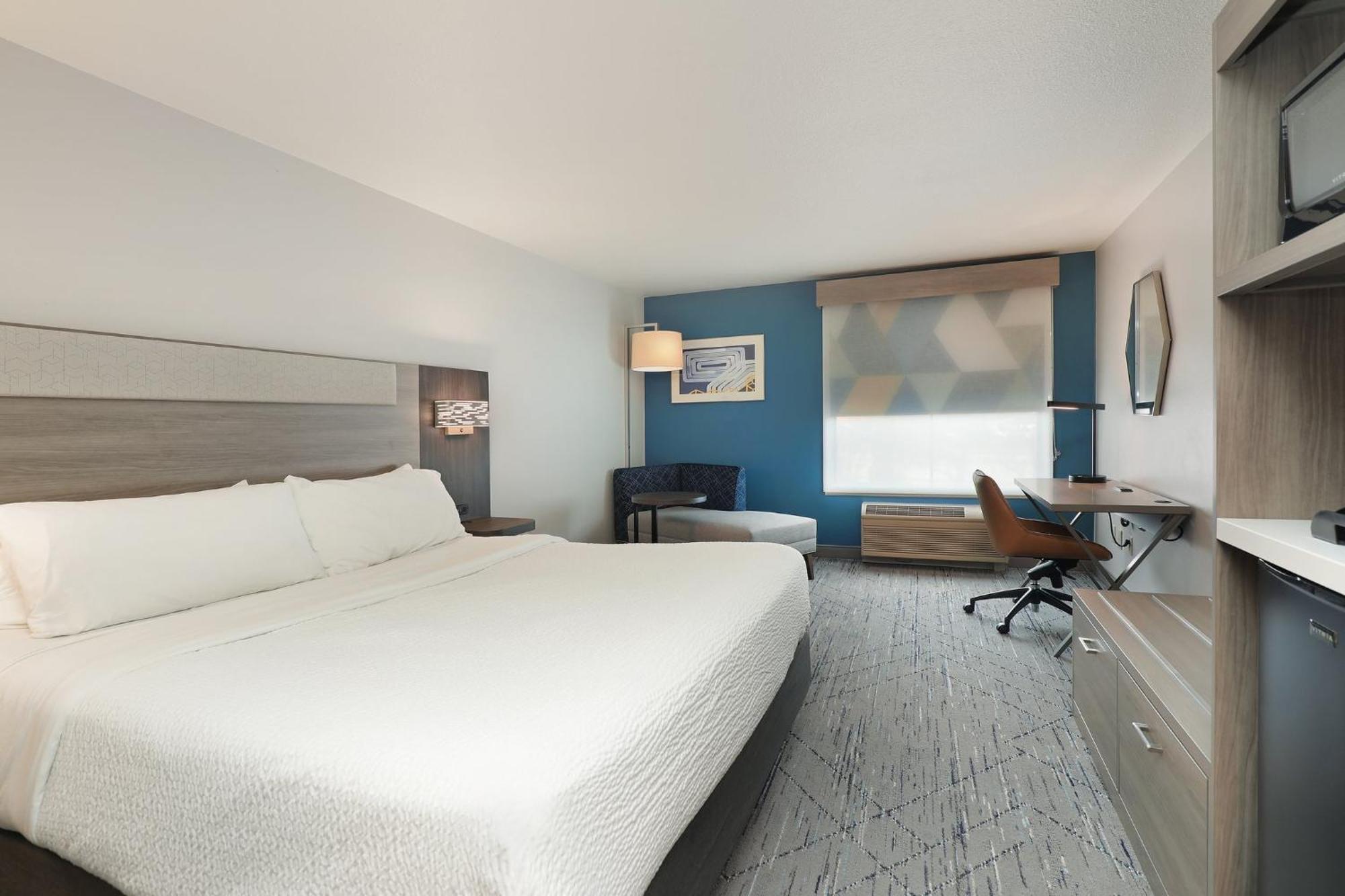 Express & Milwaukee-new Berlin By Ihg 2*